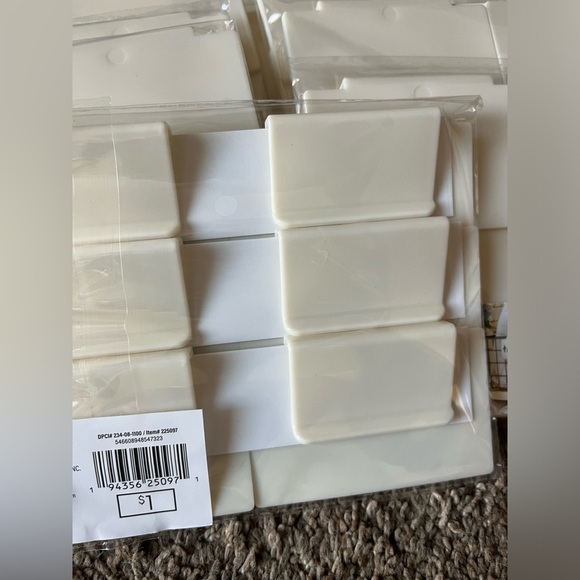 Target dry erase labels - selling in quantities of 12 - brand new never opened - Picture 6 of 8